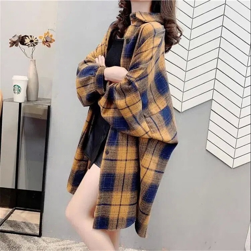 2022 spring Autumn Plaid  shirt Female medium long lantern sleeve Loose wild casual coat Vintage Hong Kong  flavor  Long sleeve